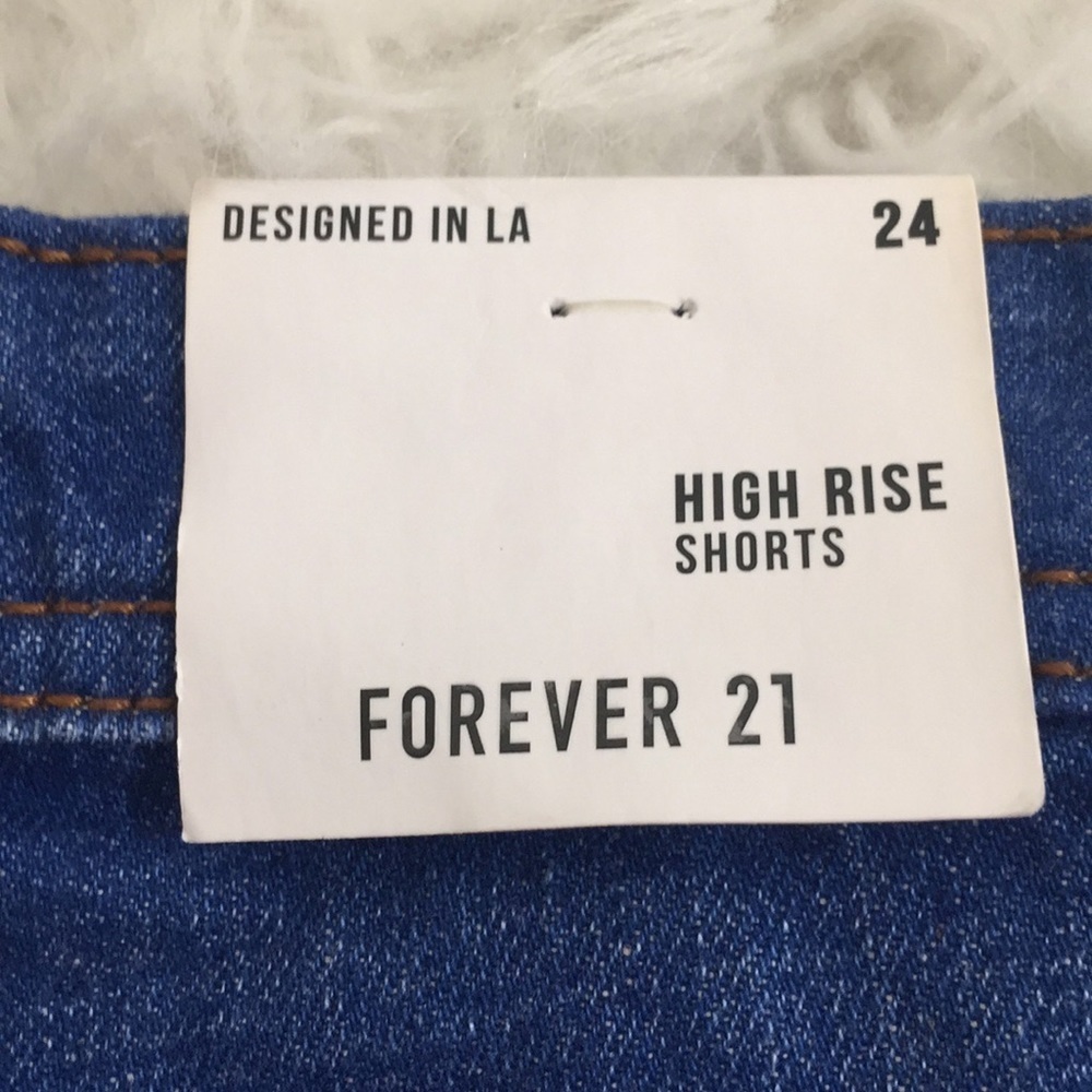 Forever 21 High Waisted Raw Hem Jeans Shorts - Picture 4 of 5